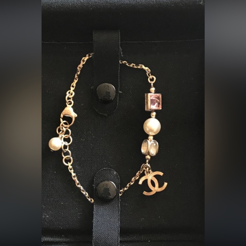 Chanel Gold-tone Chain Bracelet with Pink Crystal & Pearl Charm-NWOT-adjustable